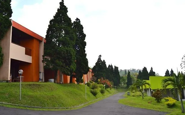 Amanda HillsHotel Semarang